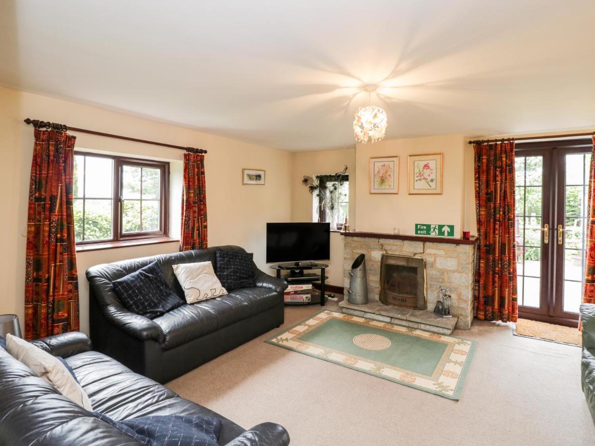 Lawn Farm Cottage Gloucester Esterno foto